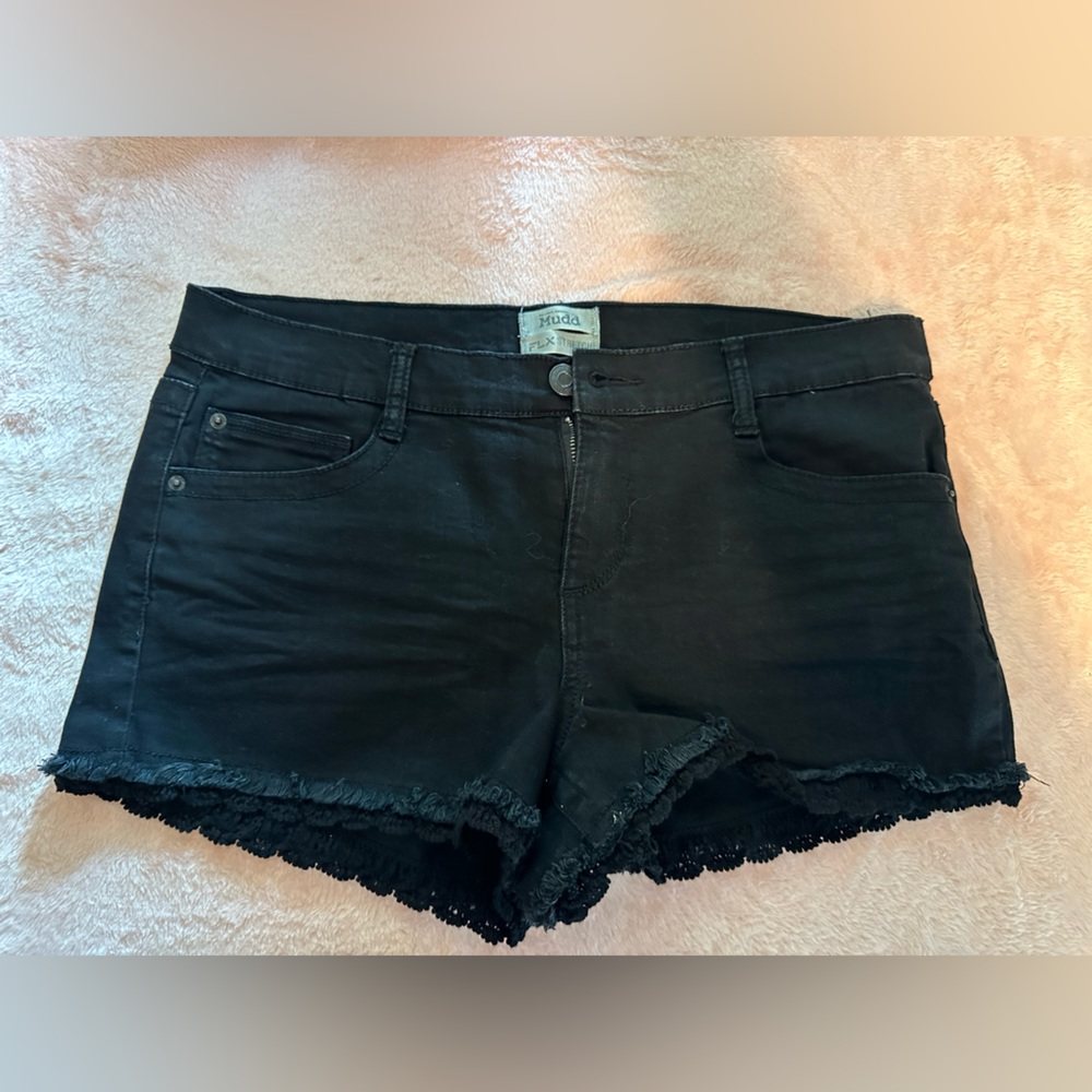 Black Mudd Shorts